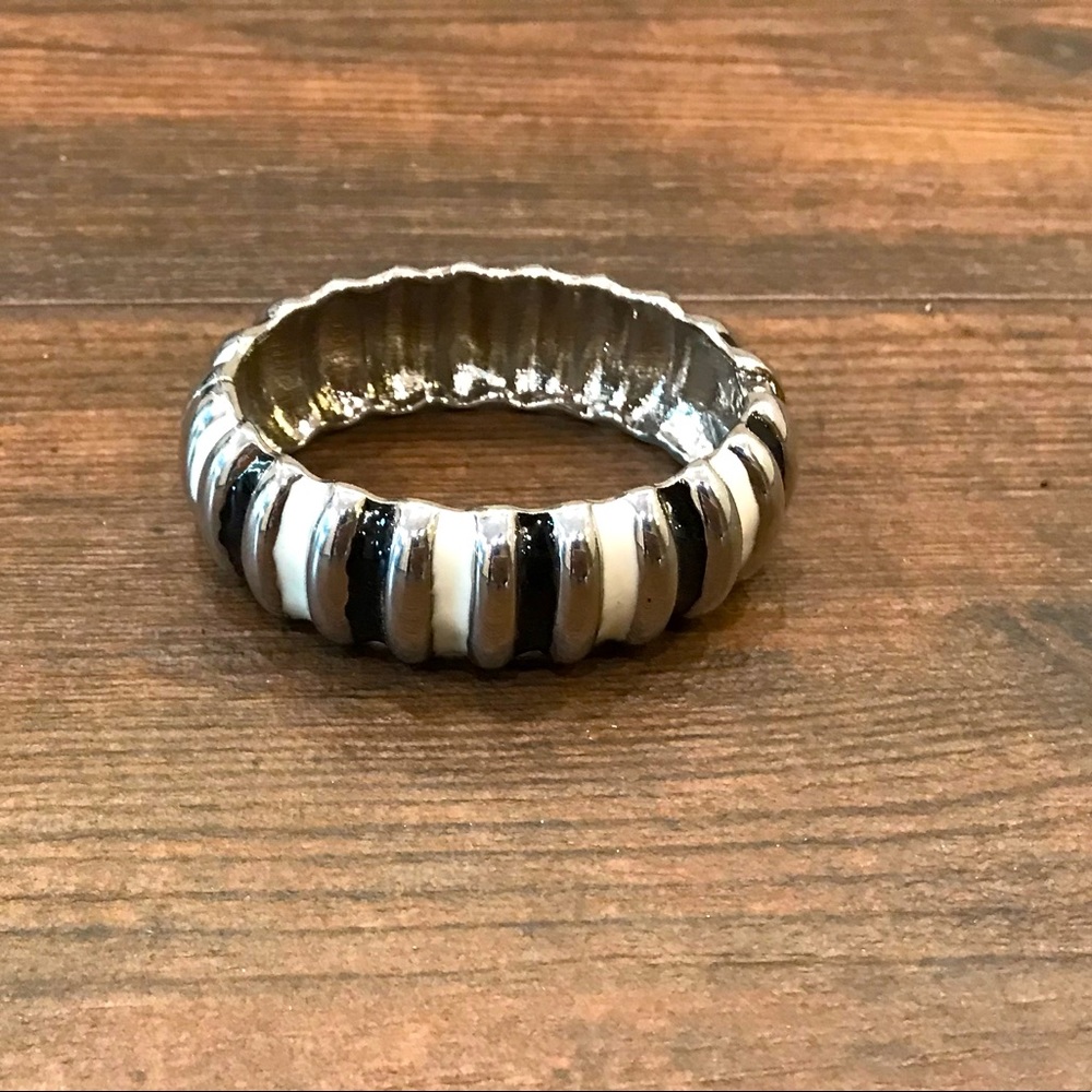Metal bracelet Black White & Silver, spring clasp